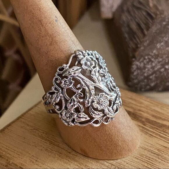 Plumeria Sterling Silver Ring Floral Ring Boho Ring - Picture 4 of 7